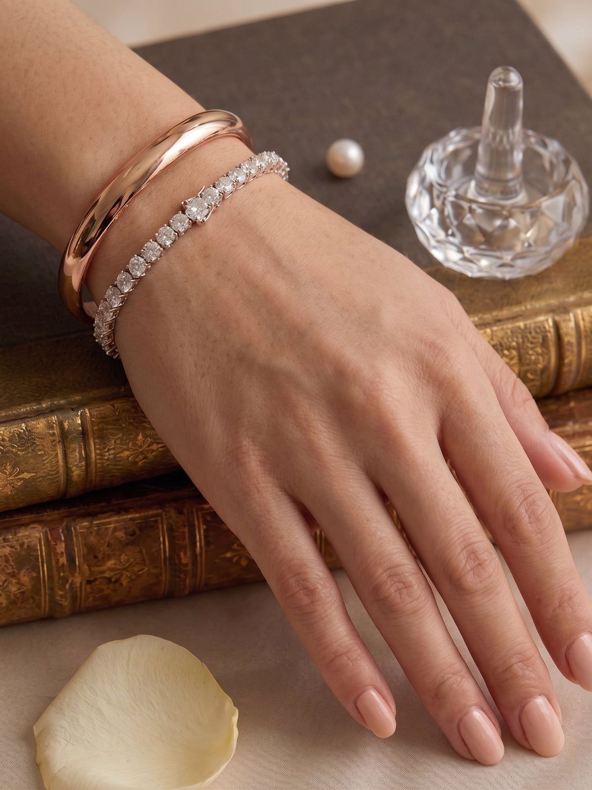 Round diamond tennis bracelet