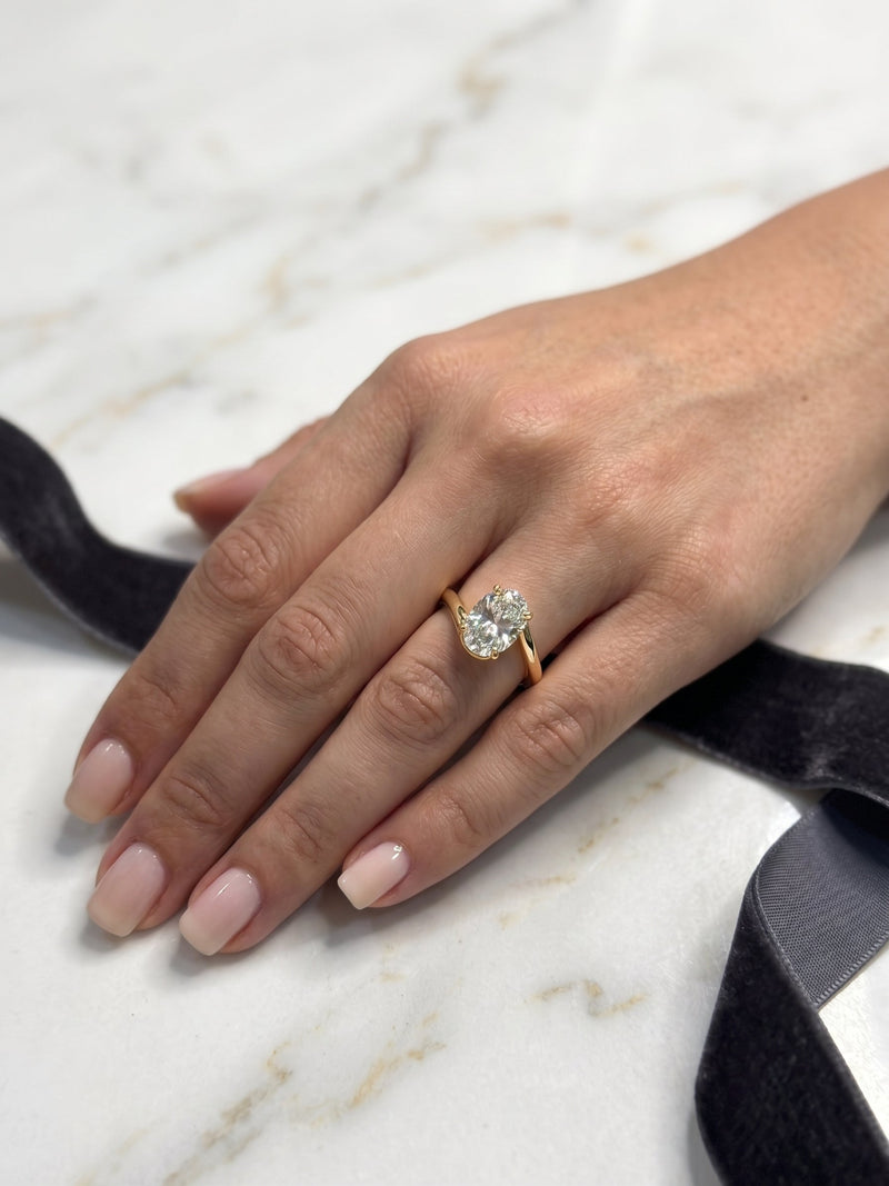 Bypass Oval diamond ring
