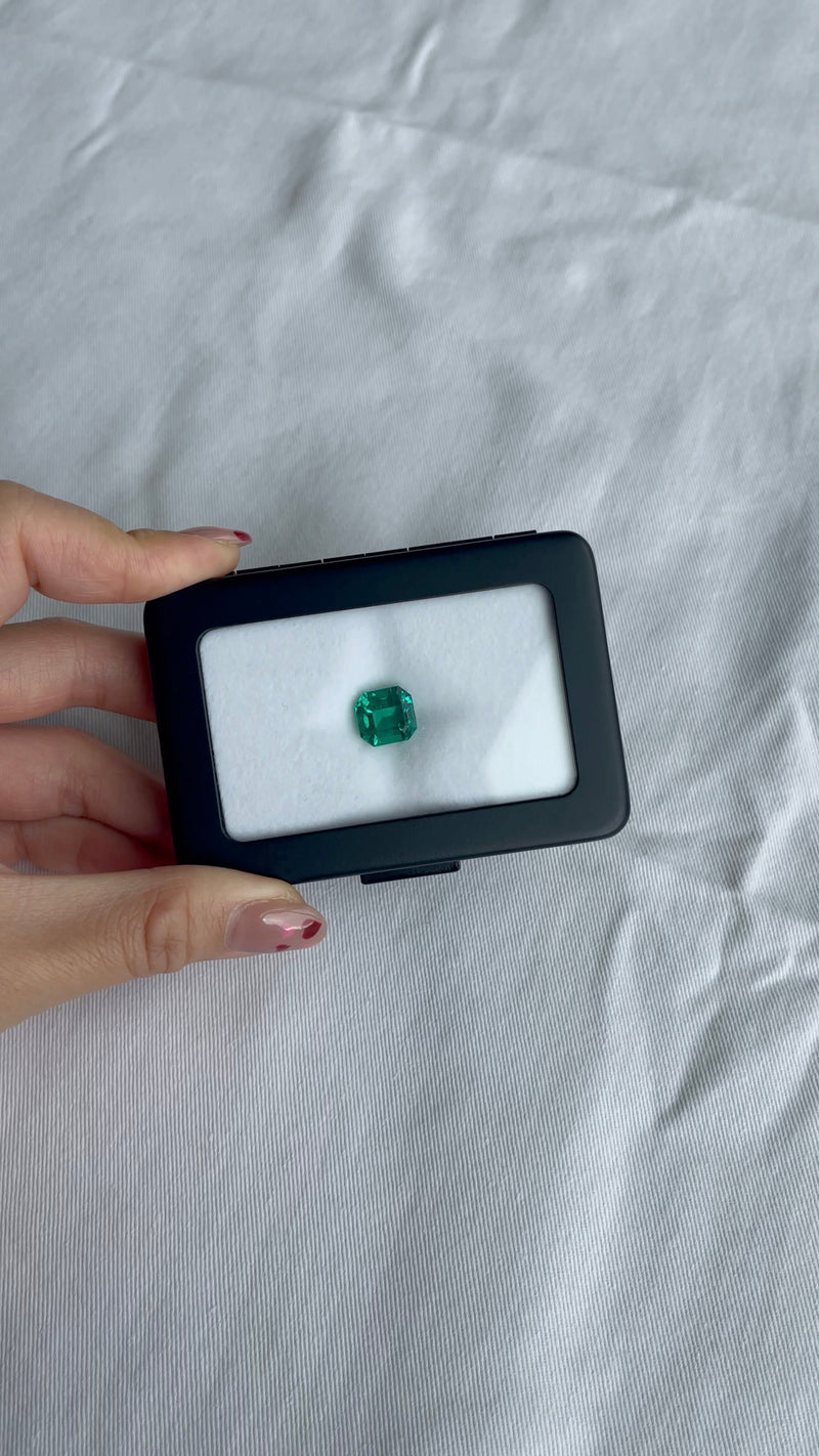 Colombian Emerald · 4.66 ct — before